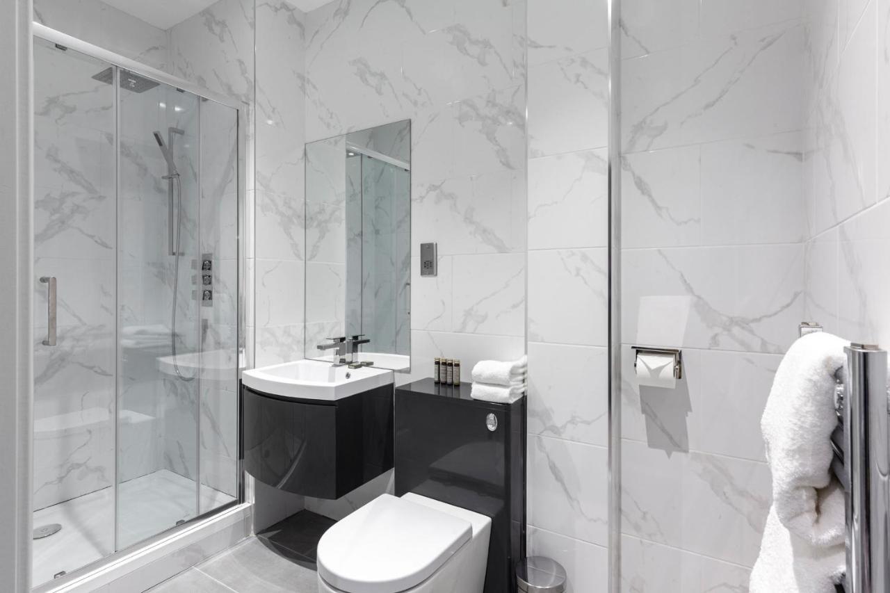 Apartahotel Aptel East 3*