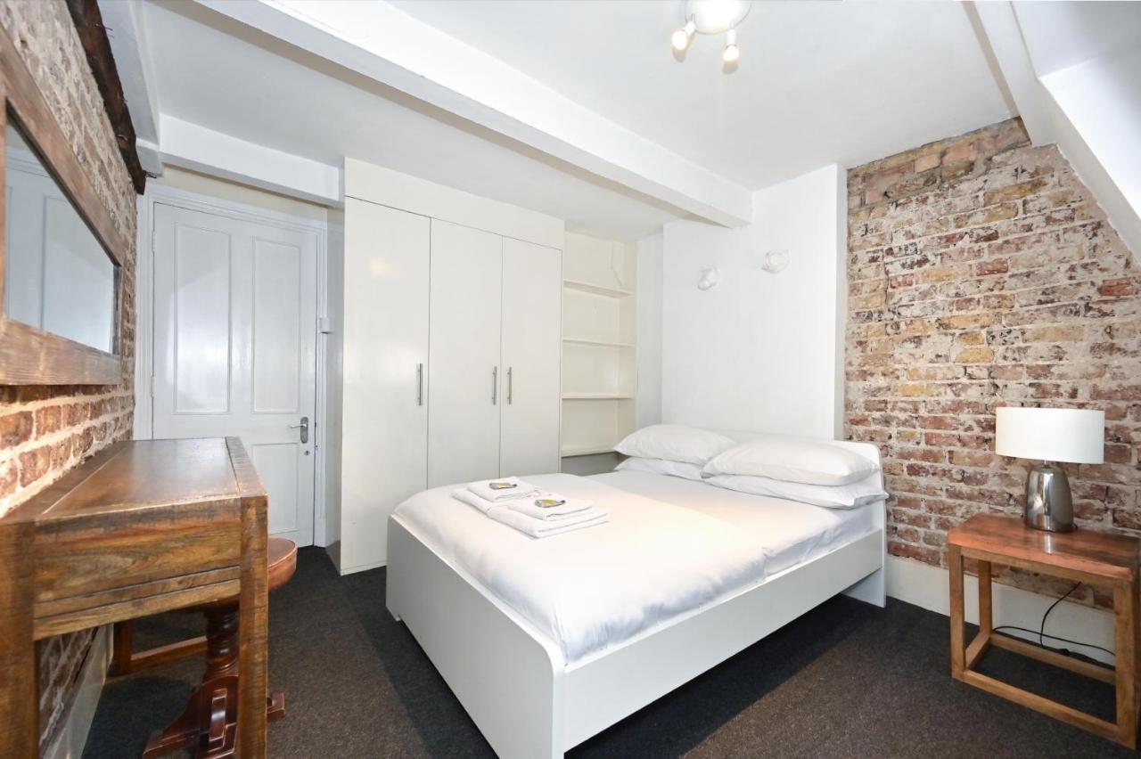 Soho, Piccadilly & Chinatown - Two Bedroom & Two Double Beds * Londen