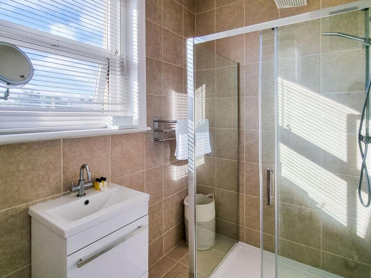 Appartement Pass The Keys Wimbledon Hideaway Londen