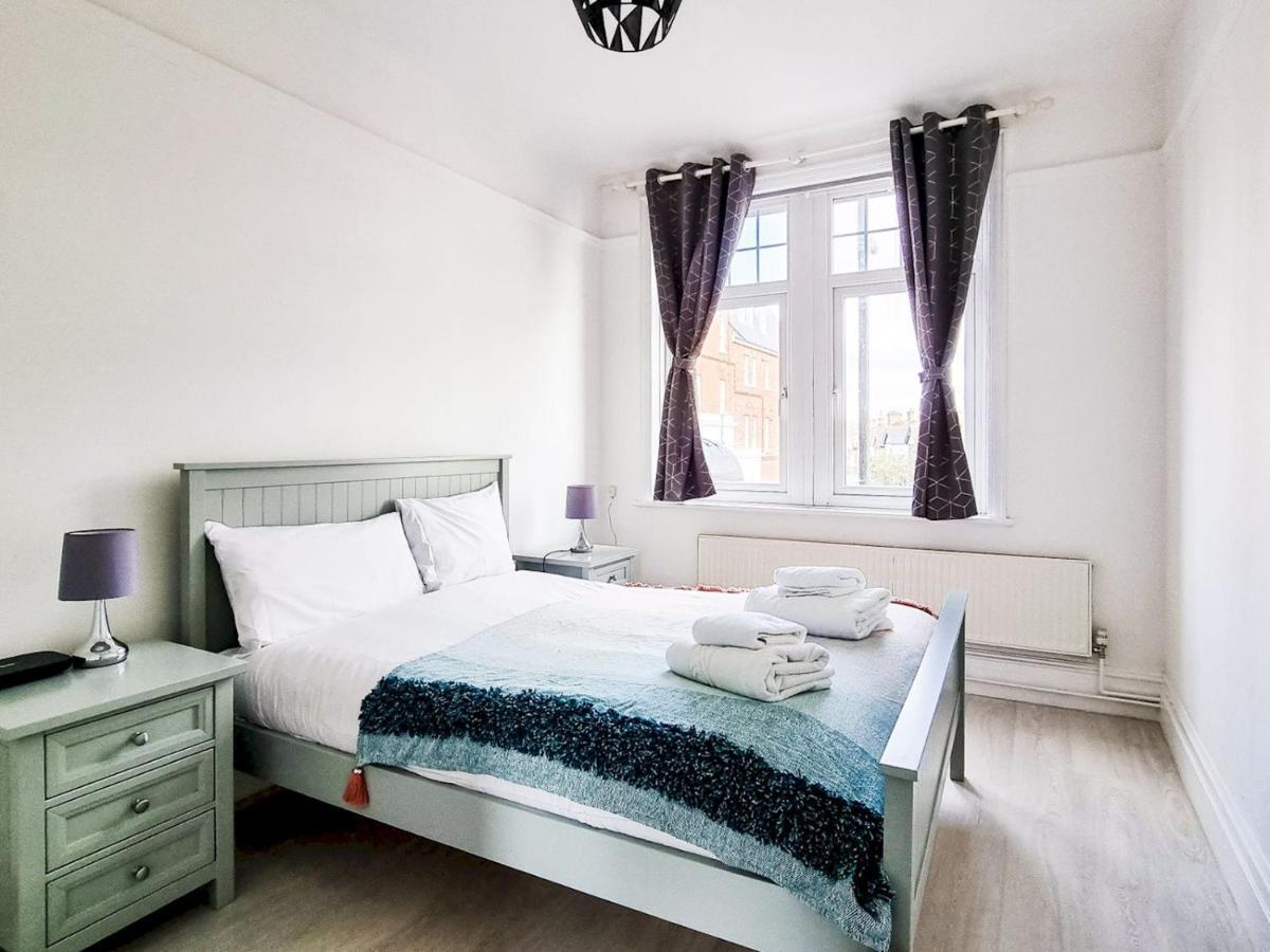 Appartement Pass The Keys Wimbledon Hideaway Londen