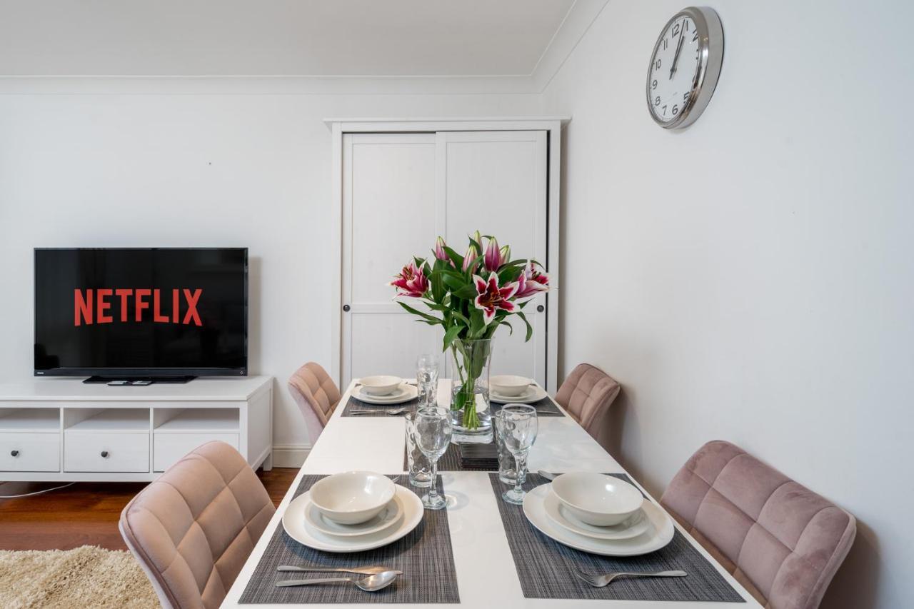 Crossharbour Canary Wharf 2 Bed Duplex Appartement Londen