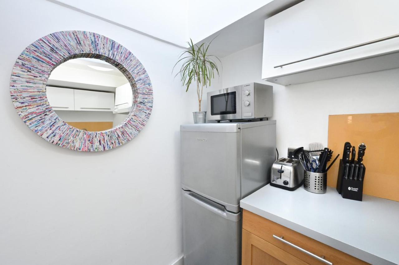 Soho, Piccadilly & Chinatown - Two Bedroom & Two Double Beds * Londen