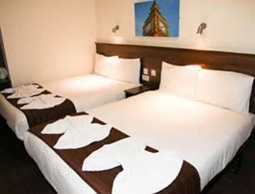 Hotel Ascot Hyde Park 3*