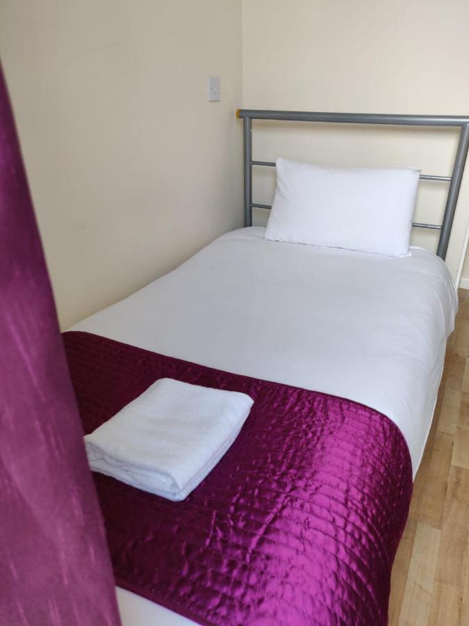 Kings Cross Hotel 2*