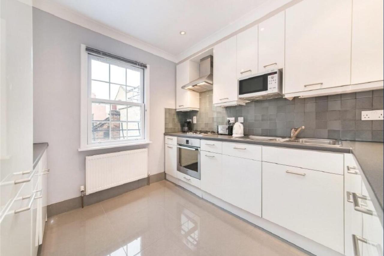 Beautiful 1 Bedroom In Victoria