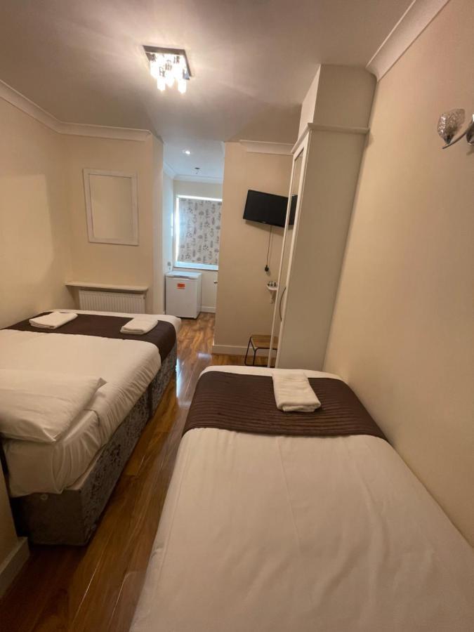 Kings Cross Hotel 2*