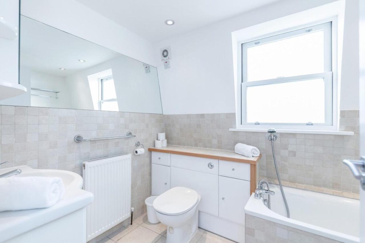 Beautiful 1 Bedroom In Victoria London