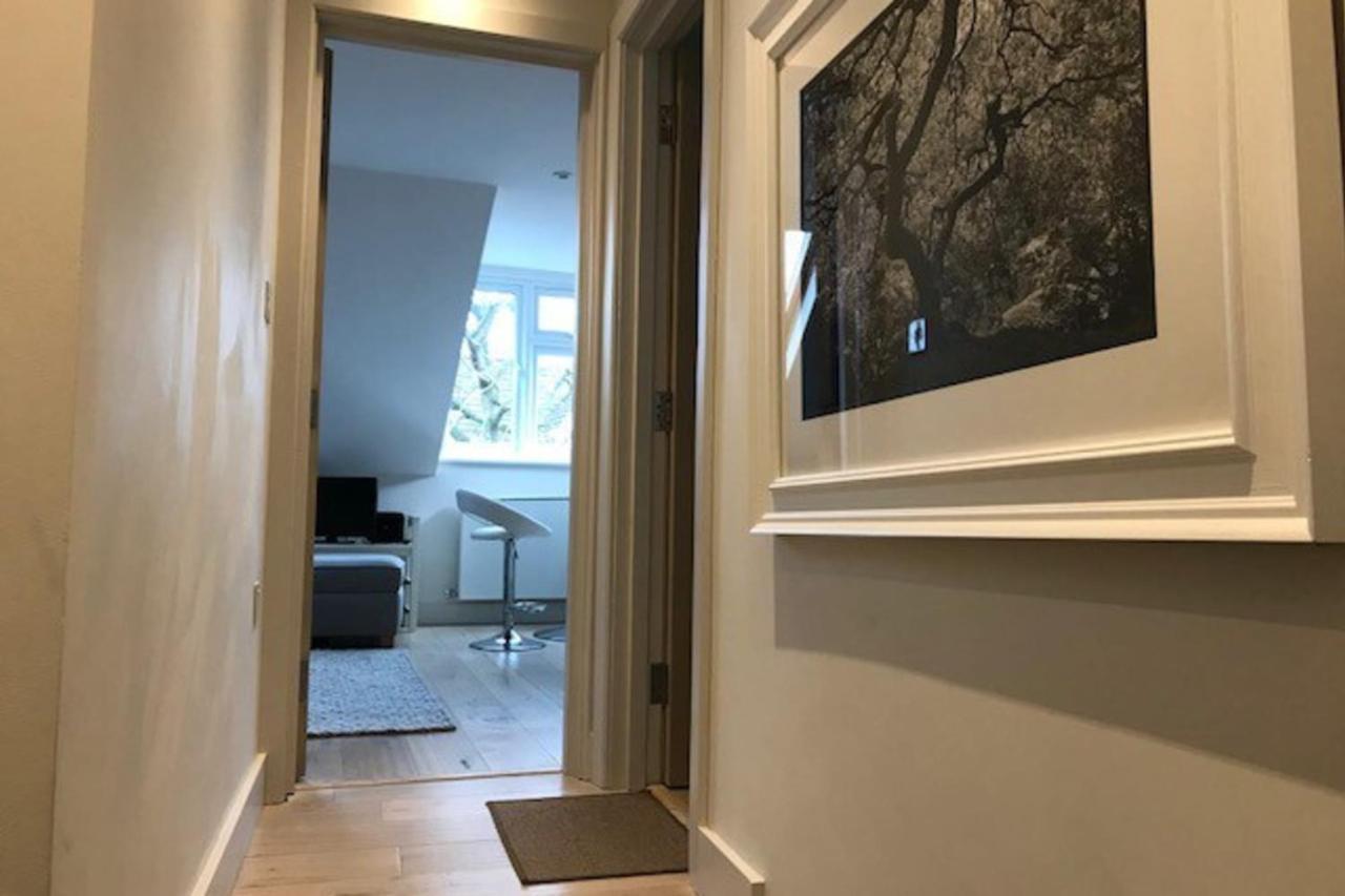 Stylish 2 Bed In West Hampstead * London