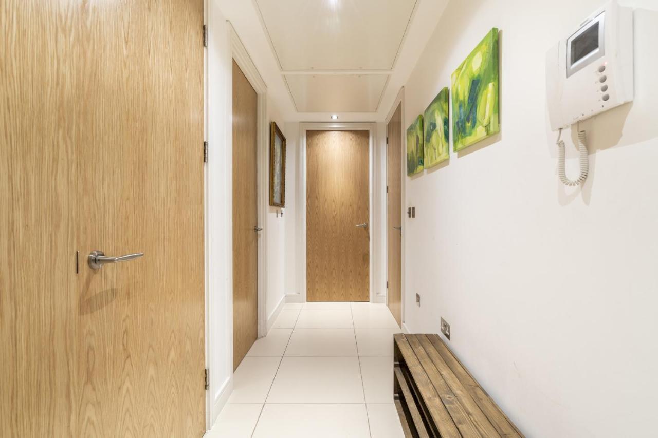 1br Penthouse Flat In East Apartment