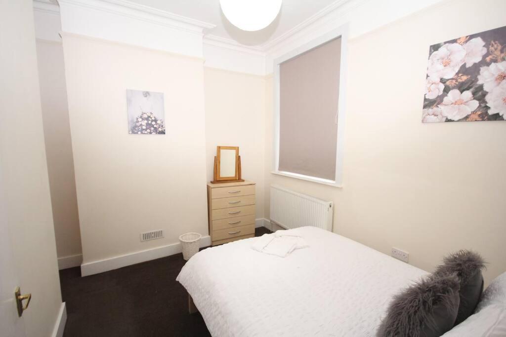 Willesden Lodge * Londen