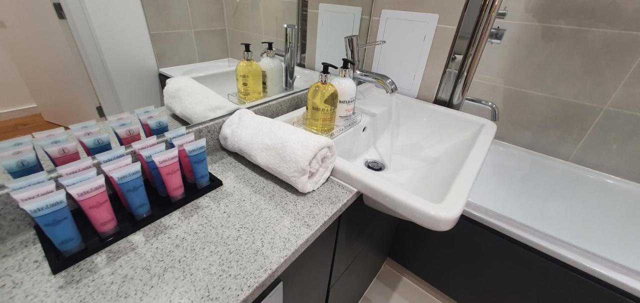 Apartment Garland Modern 3 Bedroom House Westfield - Stratford *