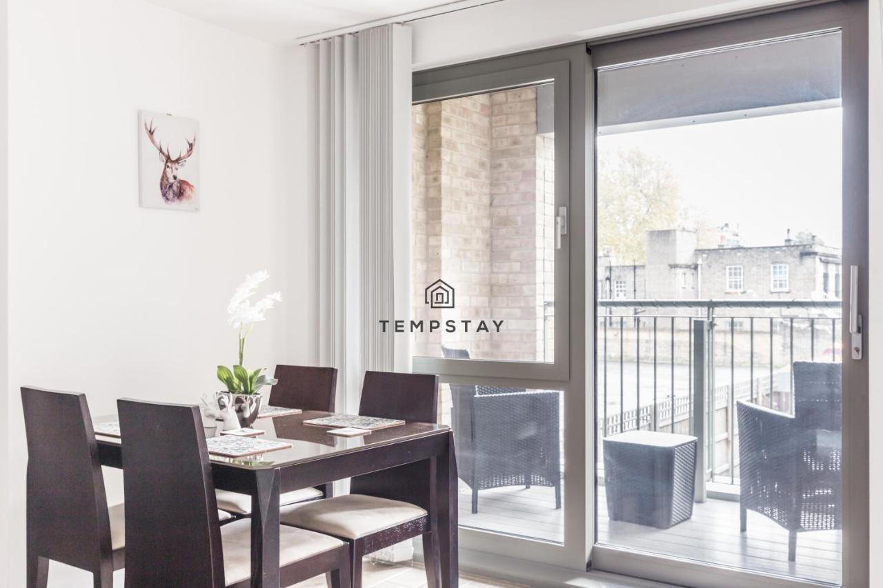 Modern Private -balcony-tube Station Apartment *