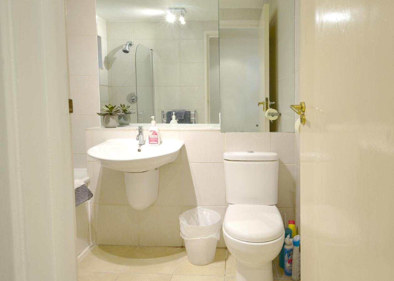 Soho Lovely Central Studio Lift Access Londen