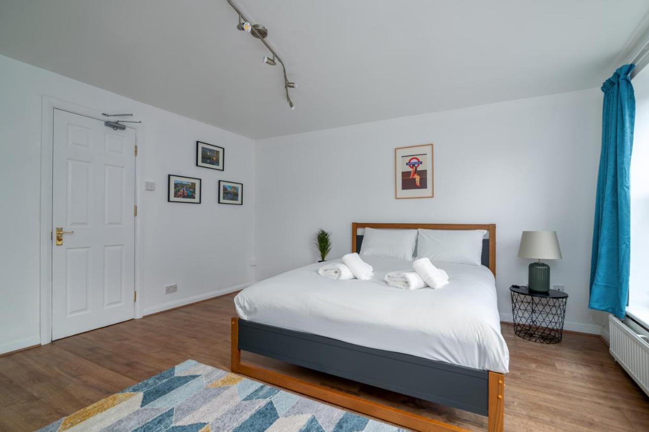 Beautiful 4 Bedroom Terrace House In Kings Сasa de vacaciones *