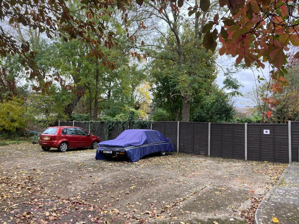 Stunning Ground Floor Garden - Entire Apartment, Centrally Located, With Free Off Road Parking By Flat & Wiffi, Beautifully Secluded, 3 Mins From Amenities Apartamento *