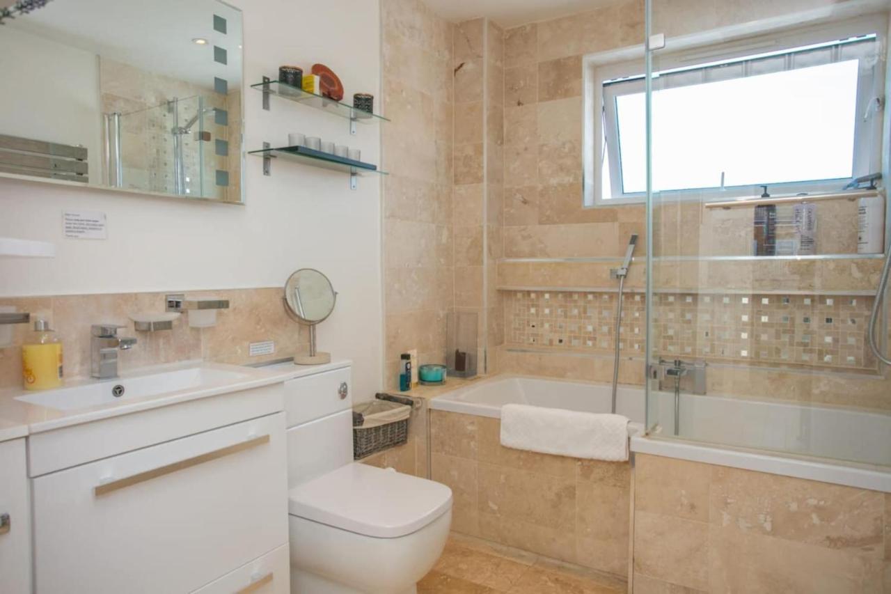 Stunning 3 Bedroom House With Garden In Battersea * London