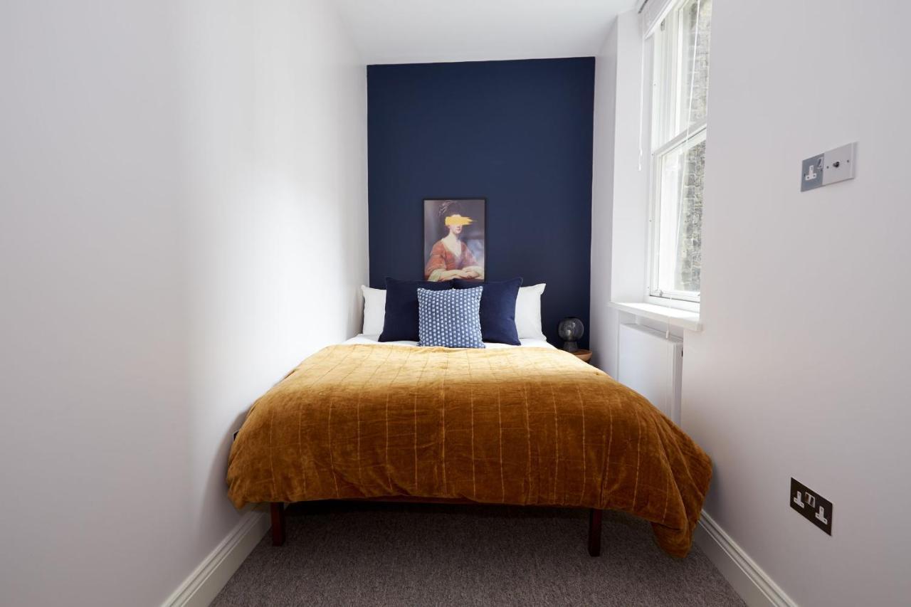 3vh Virginia House, 31 Bloomsbury Way By Living *