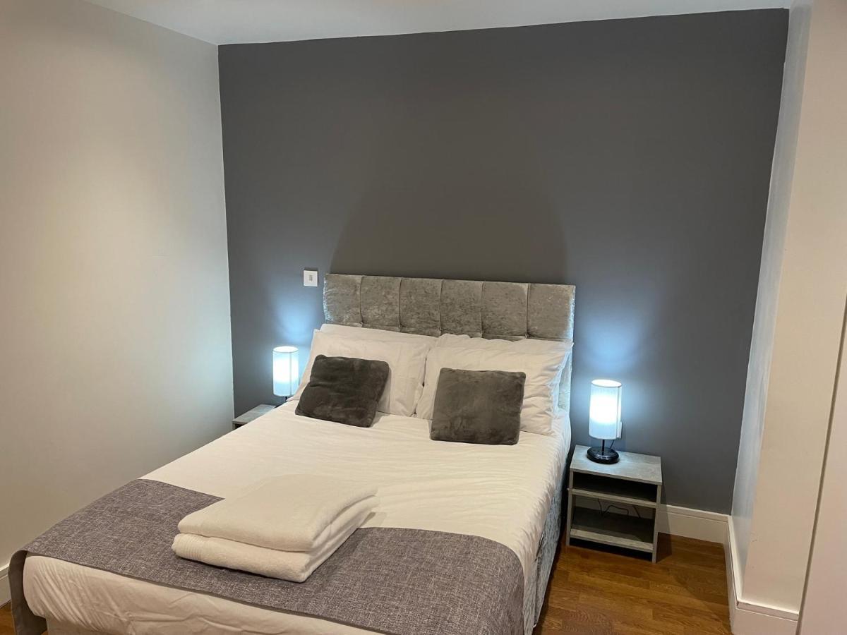 Fabulous One Bedroom Apartment Soho * Londen
