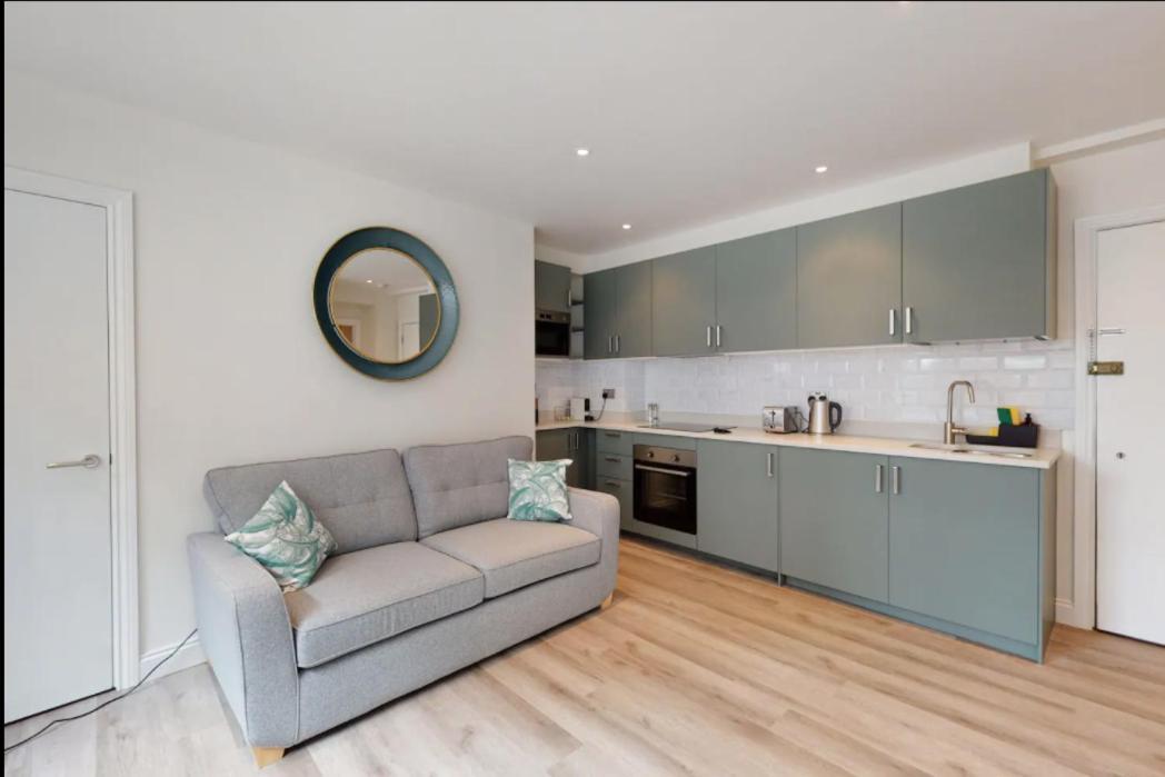 Beautiful 1 Bedroom Flat In Chelsea Apartment *