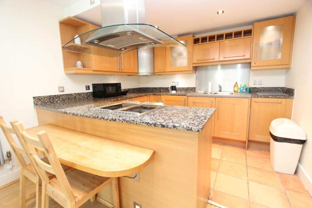 Apartment Lovely 2 Bedroom With Amazing Views In E14