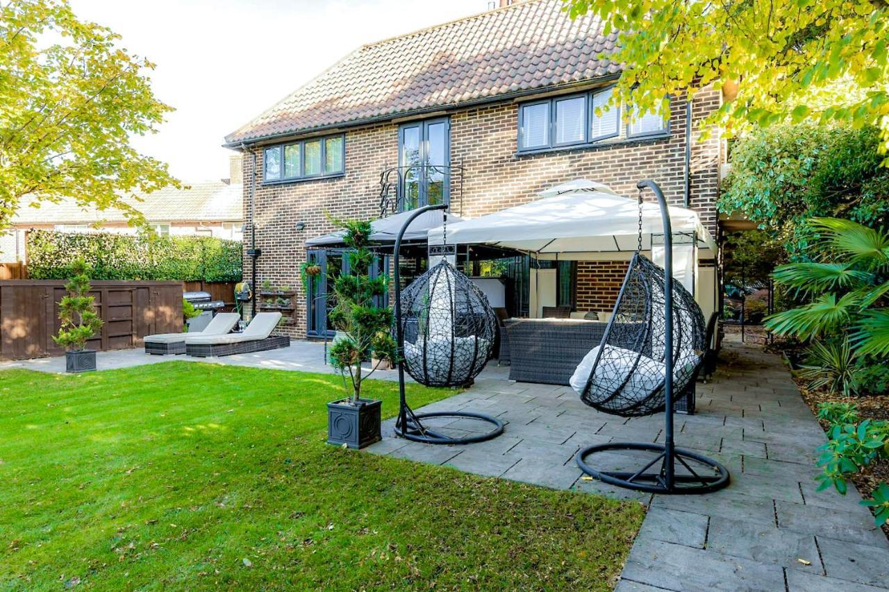 Gatsby Villa London Villa