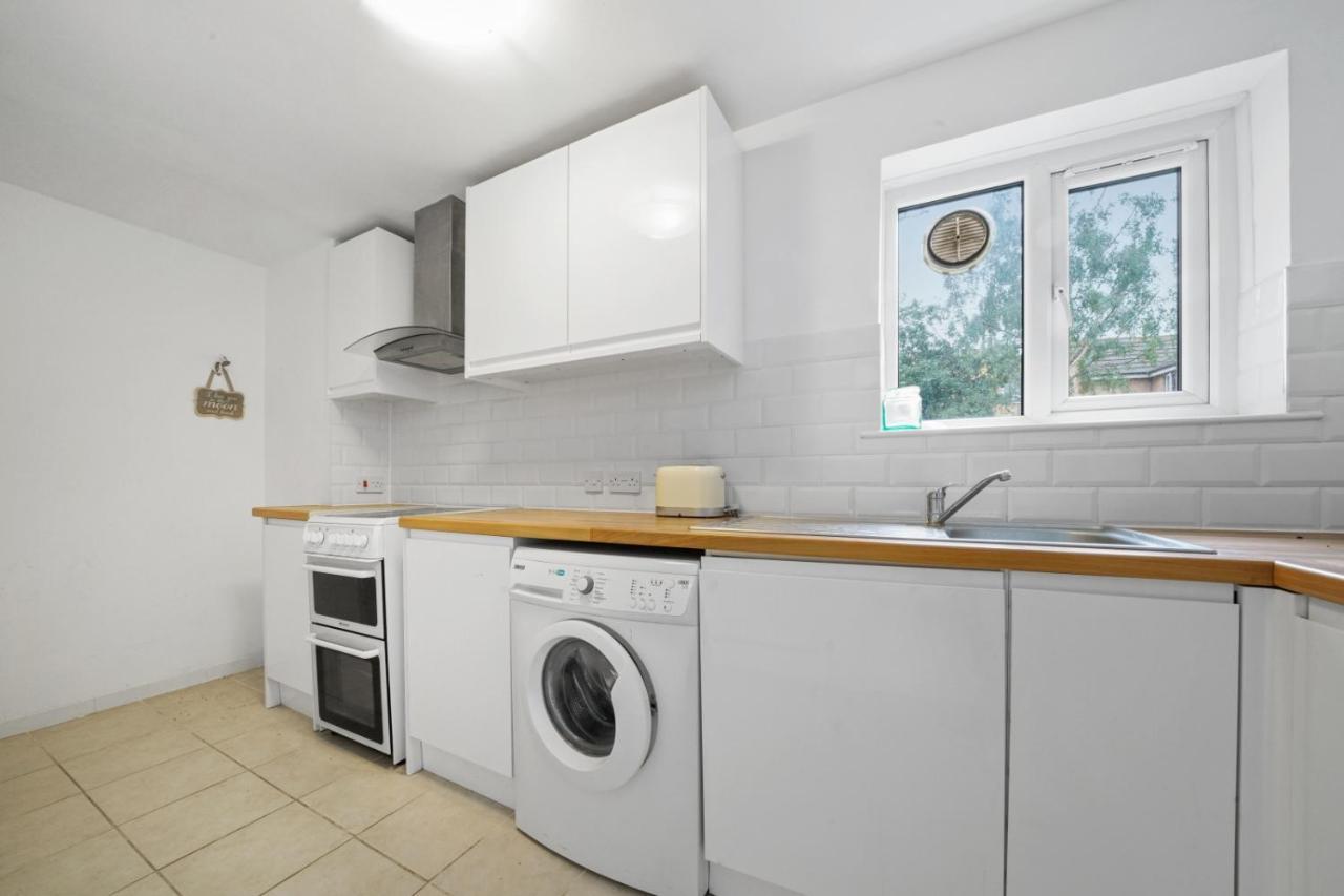 Modern Deluxe 1 Bed Bermondsey Bridge *