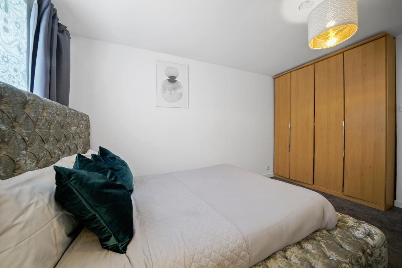 Modern Deluxe 1 Bed Bermondsey Bridge *