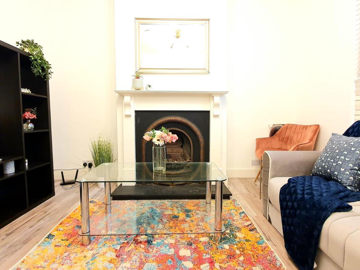 Wimbledon Ideal 1 Bedroom Ground Floor With Garden Holiday home London