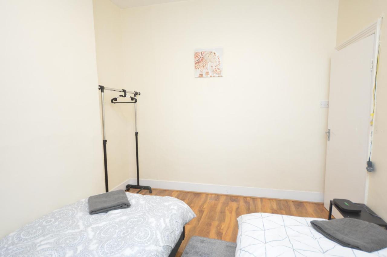 Ferienhaus Cheerful 4 Bedroom House In Greater