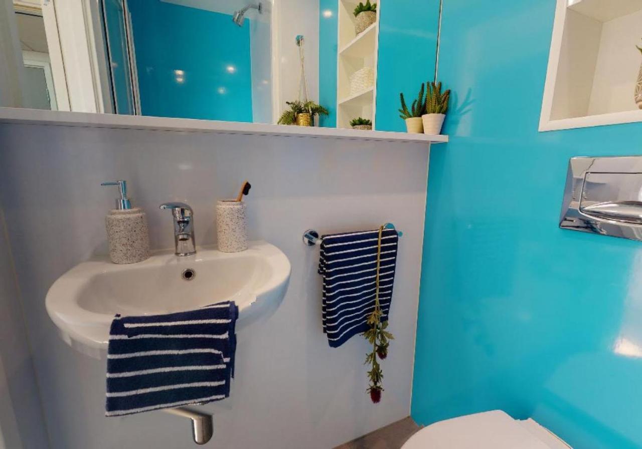 For Students Only Private Bedrooms With Shared Kitchen And At Iq Haywood House In Londen