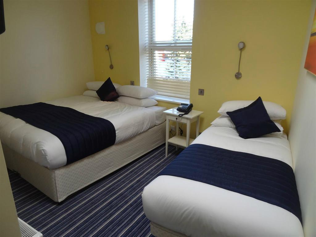Hotel Unique 3*