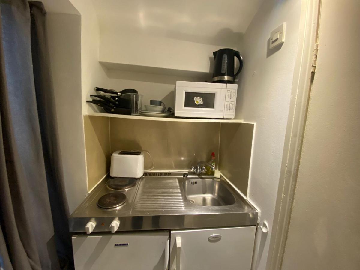 F24- Basement Studio Fits 2 Near Paddington Appartement