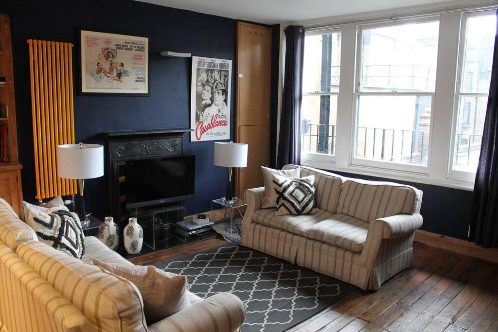 Artistic And Soulful Carnaby Street Movie Pad Apartment *
