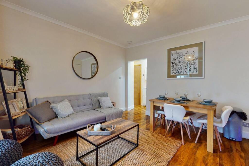 Vakantiehuis Fantastic 2 Bedroom Flat Near To Notting Hill Londen