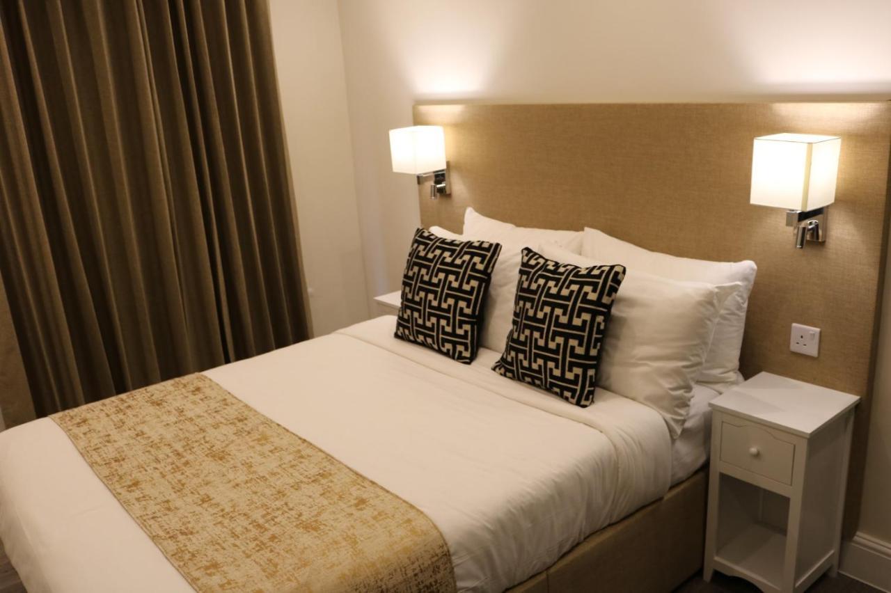 Hyde Park Superior Apartment London