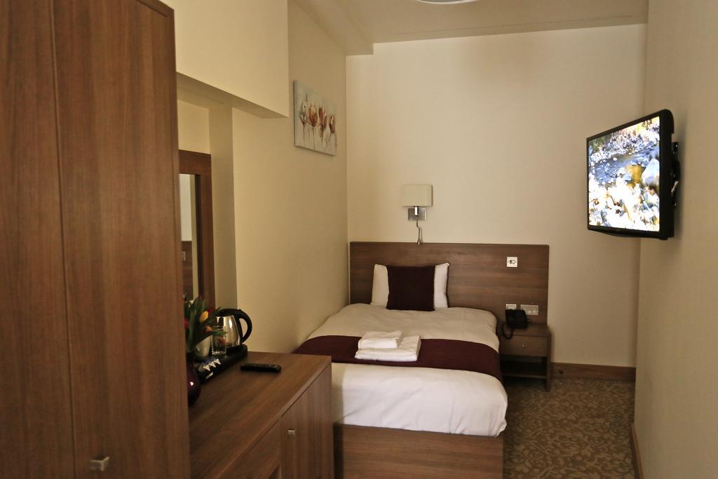 Hotel Kings