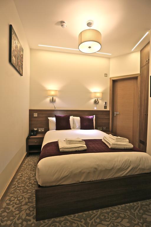 Kings Hotel 3*