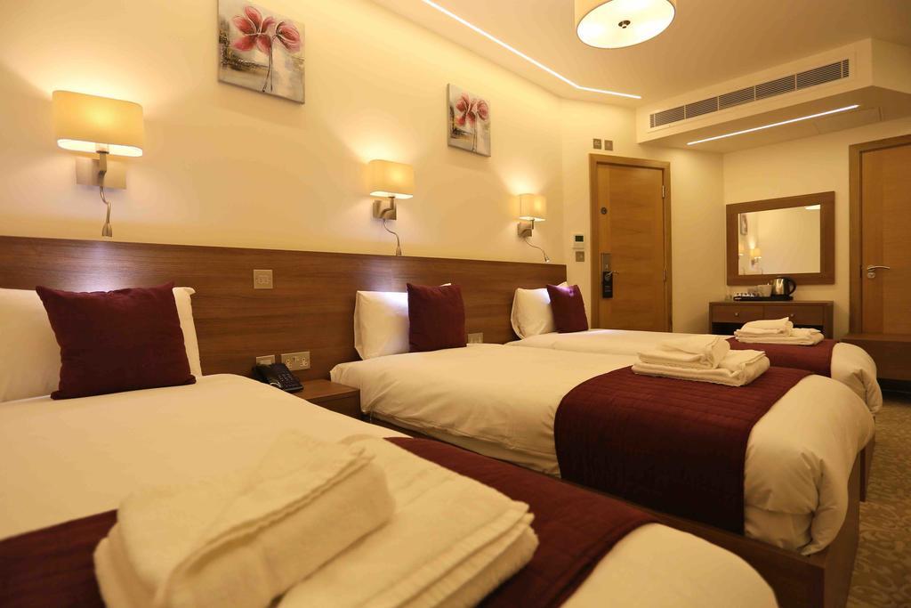 Hotel Kings