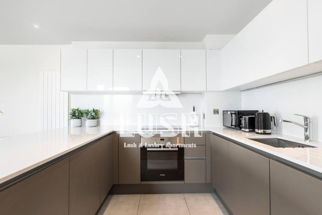 Modern, Stylish Penthouse Next To Wembley Stadium! Appartement *