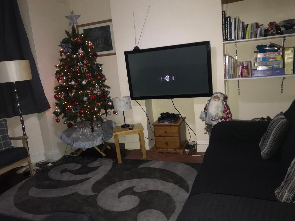 Bubblesbnb- Family 7 Bedroom House Holiday home London