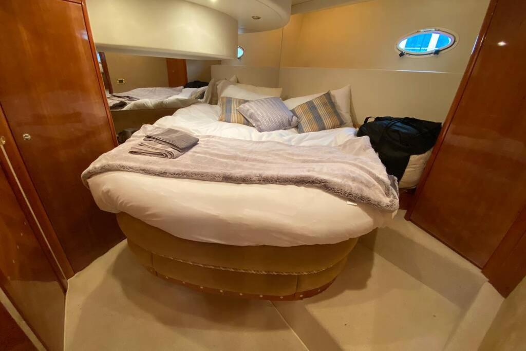 Apartamento Italian Superyacht Bianca Lucida Londres