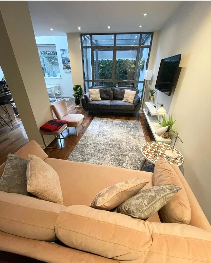Large American Loft Style Close To Centre Apartamento