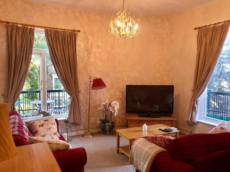 Spacious In The Heart Of Camden Town Apartment *