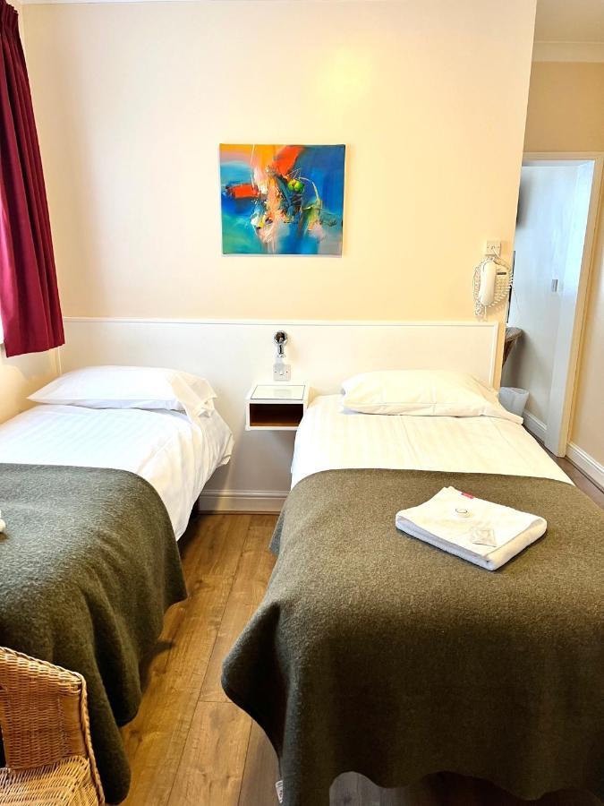 Melbourne House Hotel London