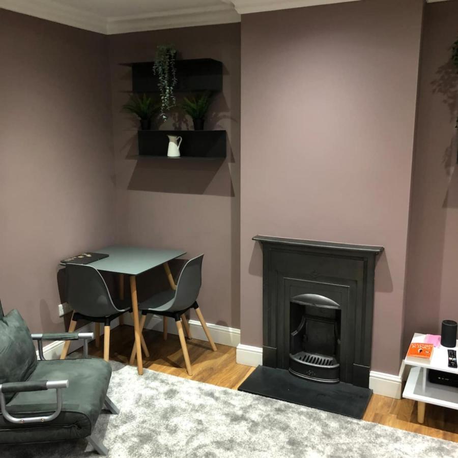 Peaceful 1 Bedroom Near Clapham Common Apartment *
