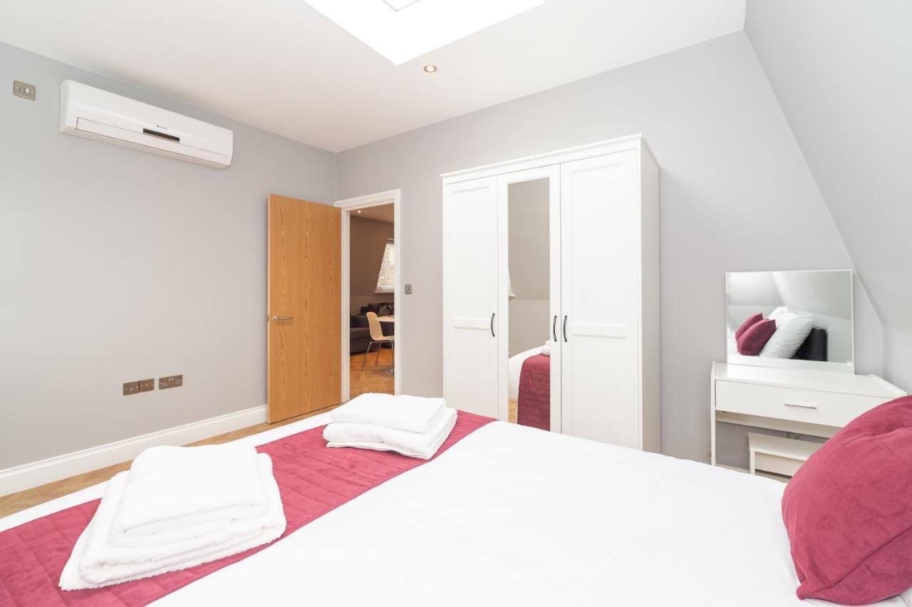 Apartment Stunning Hyde Park