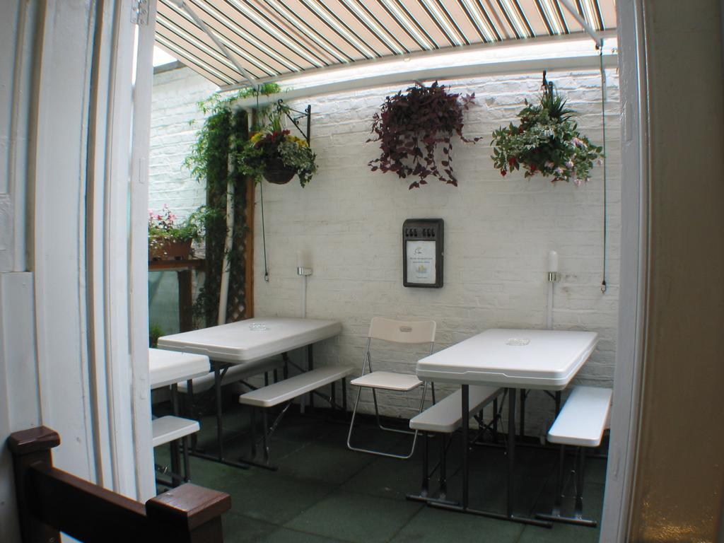 Falcon Hotel London