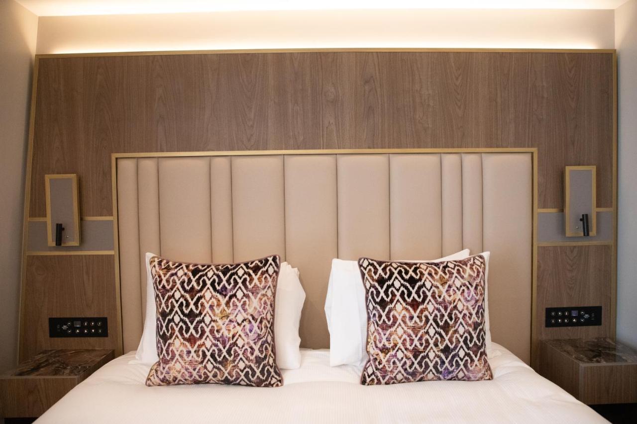 Hotel Merit Kensington 4*