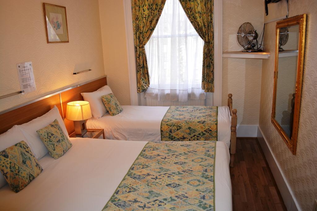 Falcon Hotel 3*