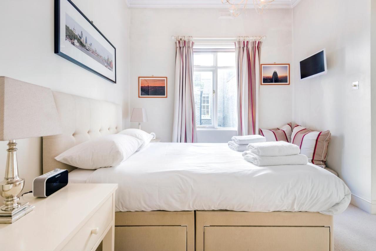 Classy And Spacious One Bedroom Flat In Amazing Location *